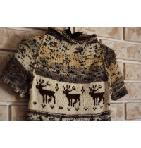 Hand knit woman sweater with reindeer